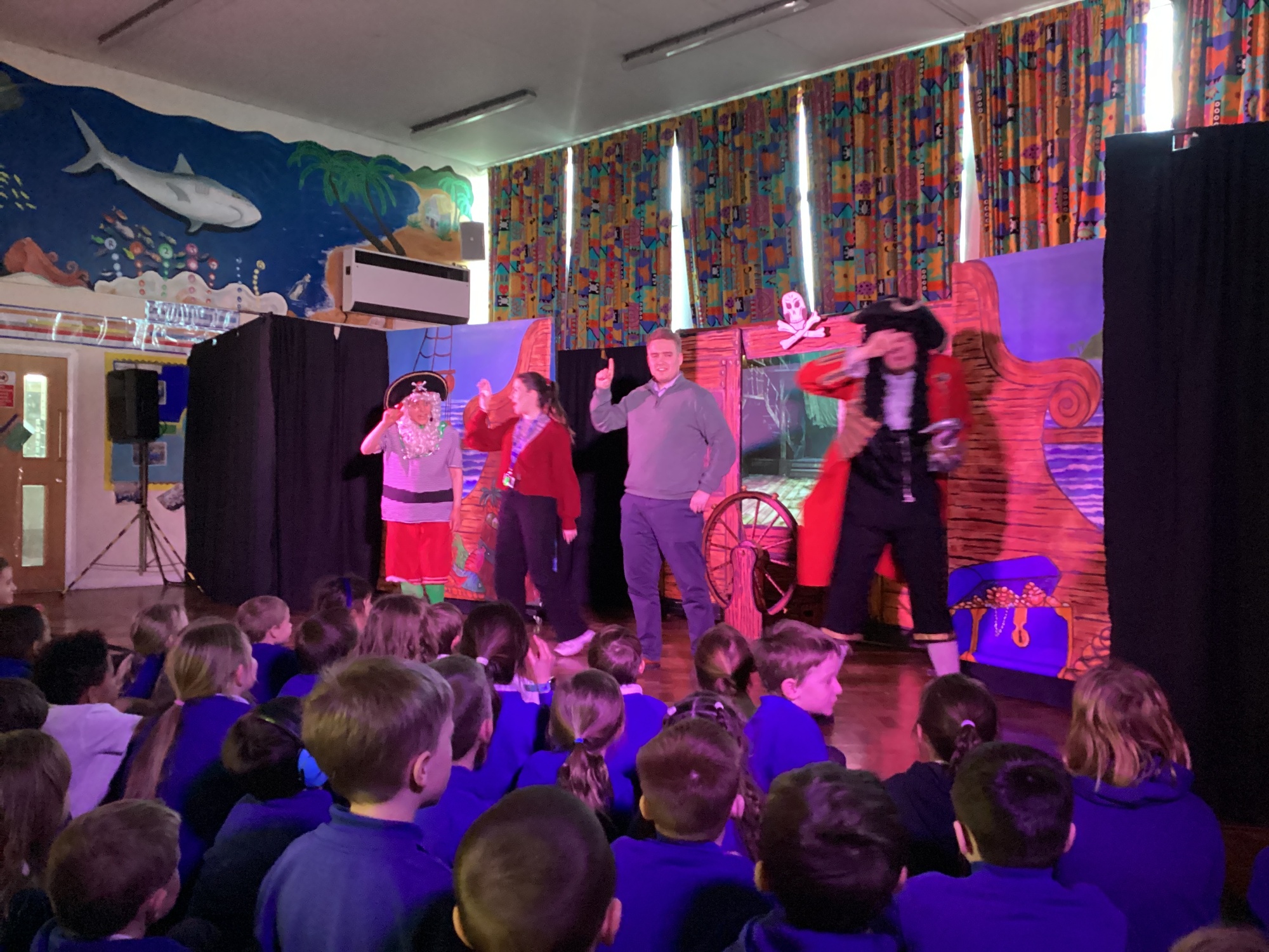 Pantomime visits Cropwell Bishop Primary School